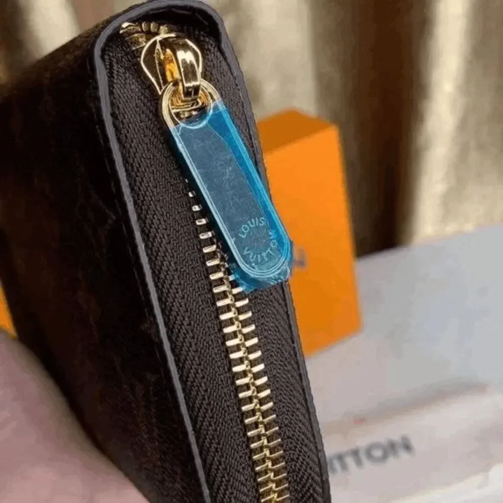 💋💋💋Brown Purse Zippy Monogram Wallet💋New - Picture 4 of 6